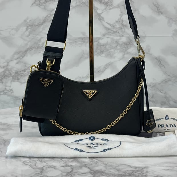 [새상품급/풀구성] 프라다 리에디션 2005 사피아노 레더 숄더백 블랙 