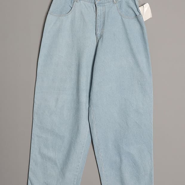 BEE BELL Loose-Fit Denim Pant (36)
