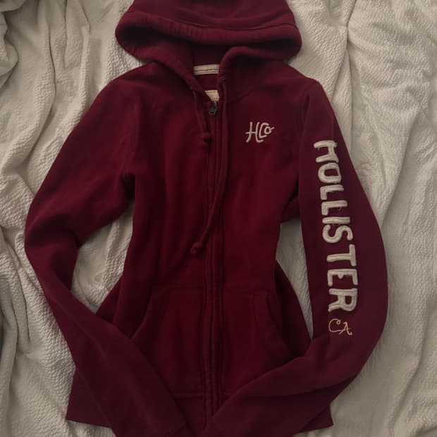 홀리스터 화이트 + 버건디 후드집업