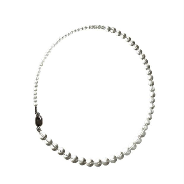Glass necklace 