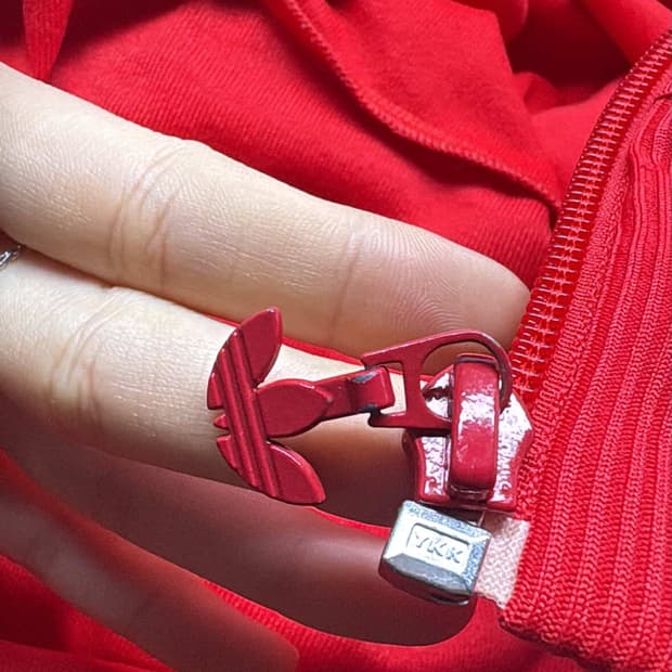 아디다스 슬림핏 져지 빨강!!!