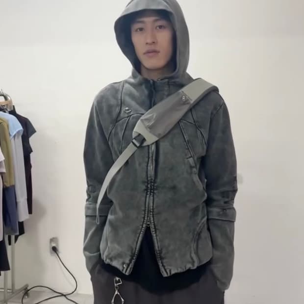 미스치프 후드집업