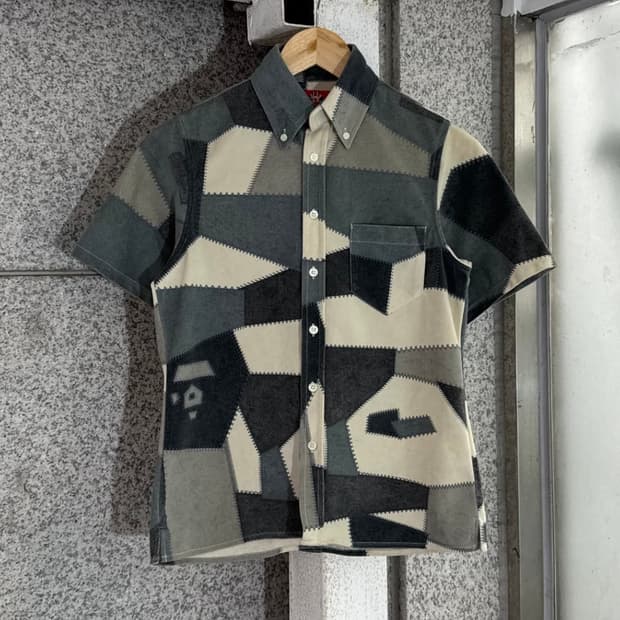 Bape 90’s 패치워크 패턴 반팔 셔츠