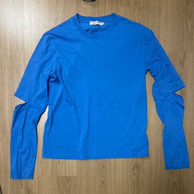 아모멘토 롱슬리브