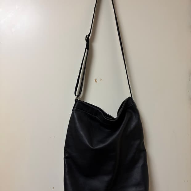 Creed leather cross bag
