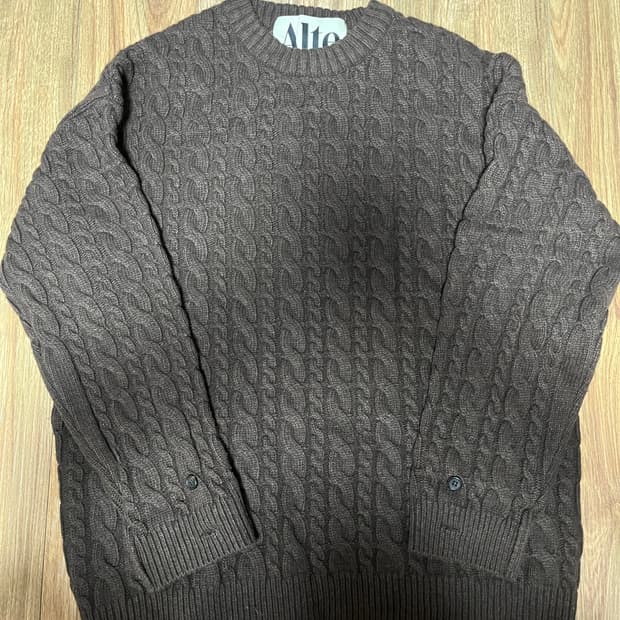 알테 꽈배기 니트