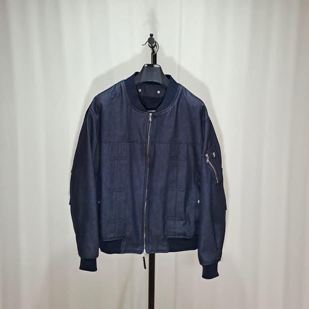 (택포) 23FW 질스튜어트 디테처블 데님 MA-1 B325