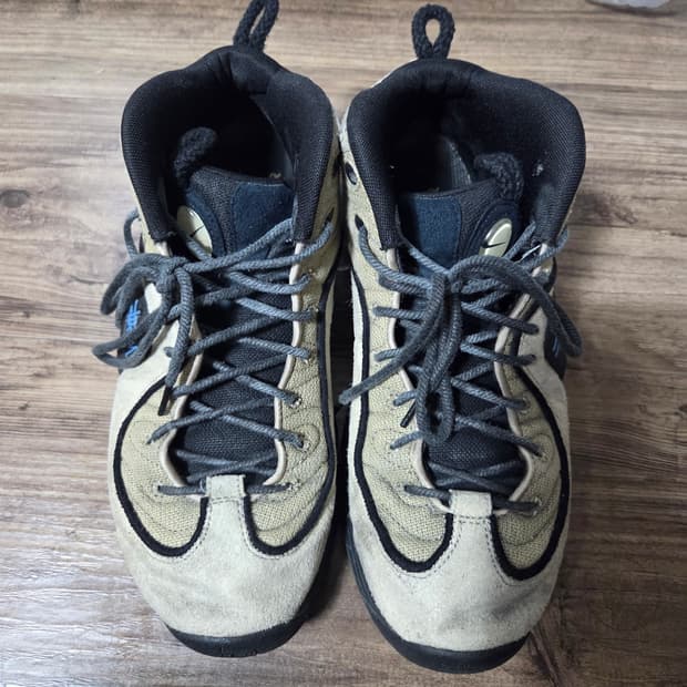 나이키 스투시 에어페니 280