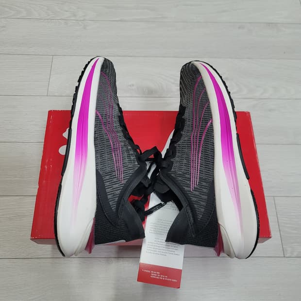 (220)푸마 런닝화 일렉트리파이 나이트로 우먼스[대전 직거래도 가능]