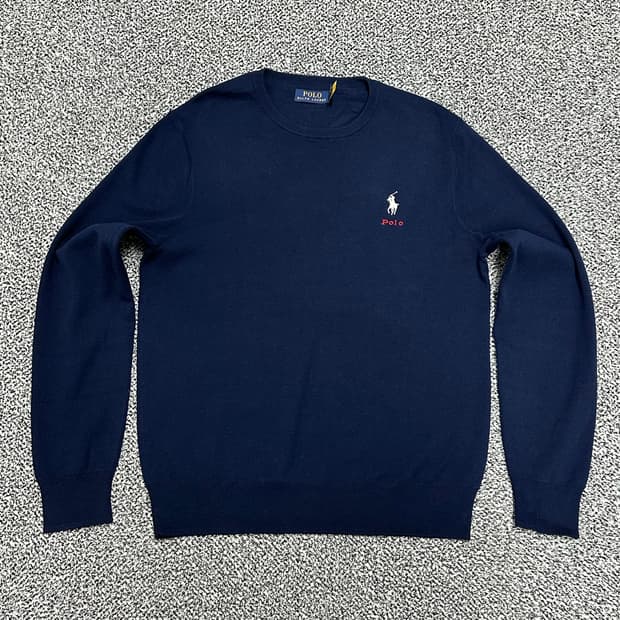 폴로 최신형 네이비 니트