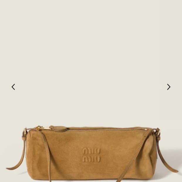 미우미우 스웨이드백