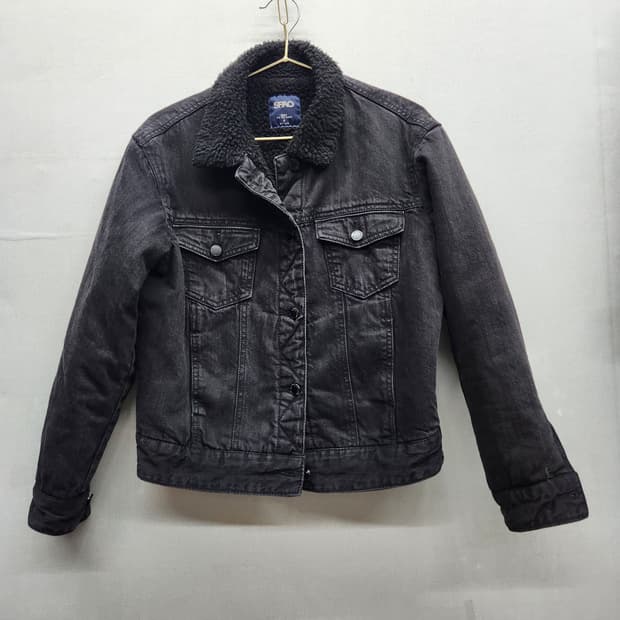 스파오 투포켓 크롭 흑청 자켓(양털) M