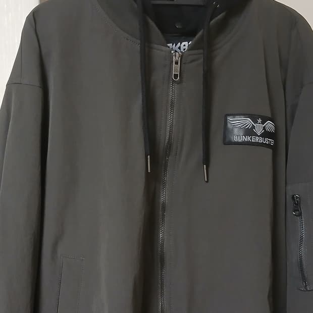 유니클로 바람막이랑 후드집업, 항공점퍼 처분해요