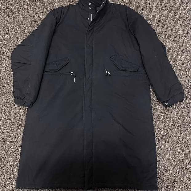 웬즈데이오아시스 롱 야상 점퍼 블랙