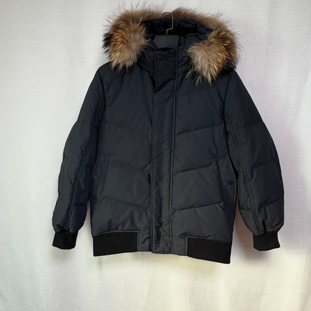 리버클래시리얼라쿤패딩