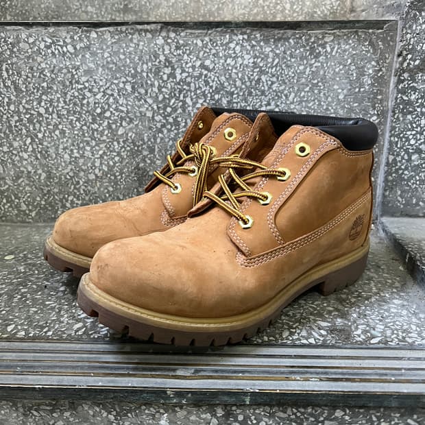 팀버랜드 프리미엄 워터프루프 추카 부츠
