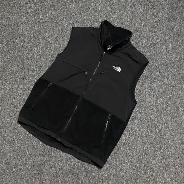 🌊TNF Denali fleece Black Vest L