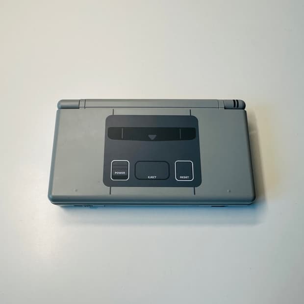 닌텐도 DS Lite 슈퍼패미컴 하우징 에디션 정발판 판매 (게임보이)