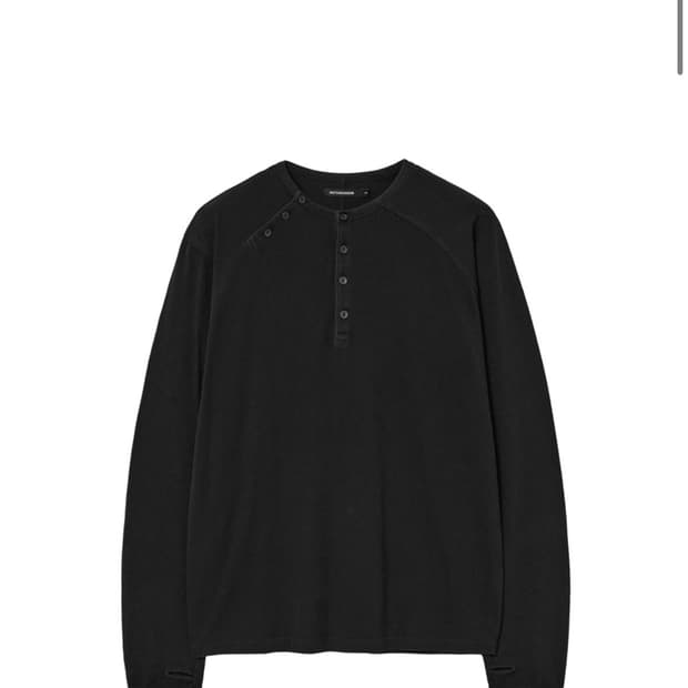 Double Henley Neck Tee Bleached Black해칭룸