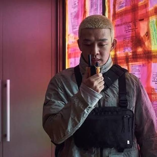 유아인 나이키 테크팩 해외m, 나이키 테크팩 유아인 m65 제이든스톤