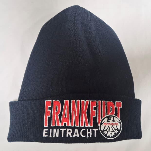 아인트라흐트 프랑크푸르트 비니 팝니다 