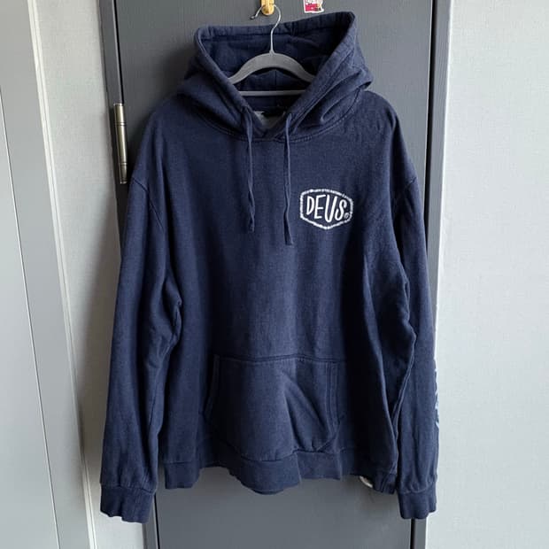 (XXL) 데우스 엑스 마키나 네이비 로고 후드