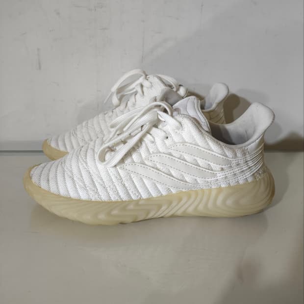 225mm 아디다스 소바코브 운동화 