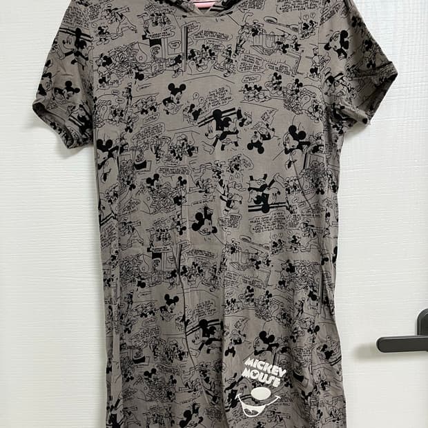 44-마른55 | 유니클로 x 디즈니 미키 마우스 코믹스 후드 원피스