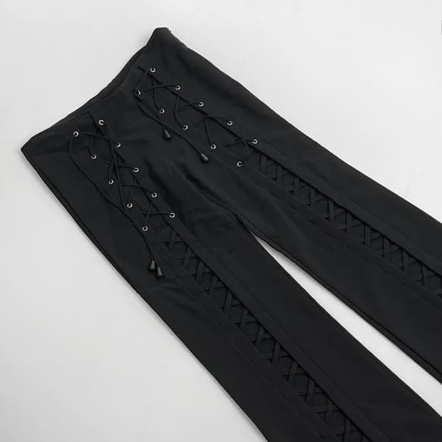 아일렛 디테일 부츠컷 팬츠