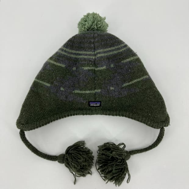 파타고니아 니트이어플랩 폼폼 비니