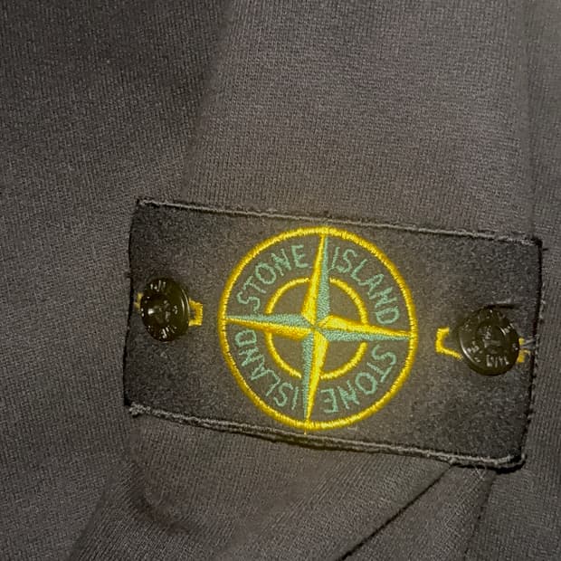 스톤아일랜드 맨투맨 블랙 m