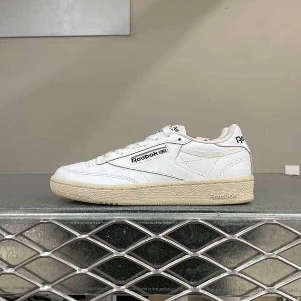 리복 클럽c 레트로 화이트 230