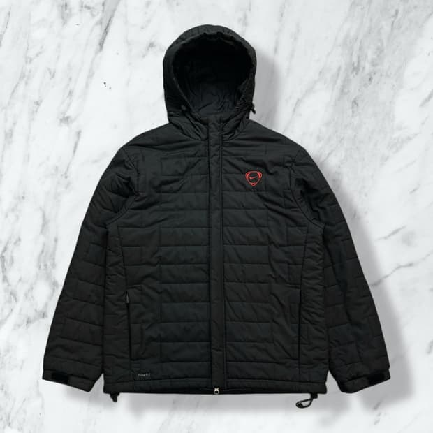 나이키 암스우시 누빔 경량 패딩 L