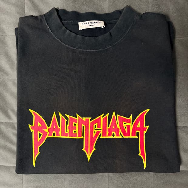 발렌시아가 메탈리카 로고 반팔