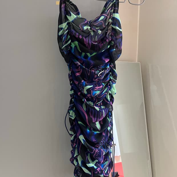 스쿠읏 skoot 홀로그램 셔링 원피스