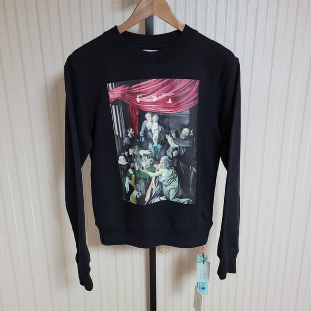 [S] 오프화이트 카라바조 맨투맨 새 상품