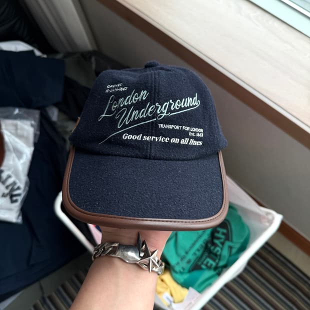 런던 언더그라운드 모자