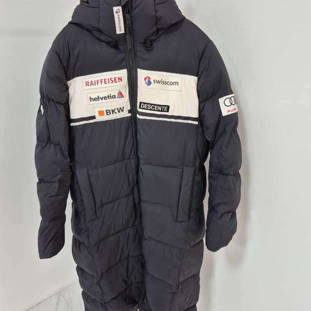 데상트 정품 스위스 아우디 스키패딩 오리털 롱패딩 사이즈90 실사이즈 9