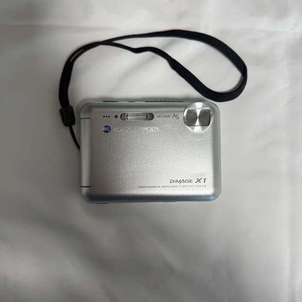 코니카 미놀타 DiMAGE X1