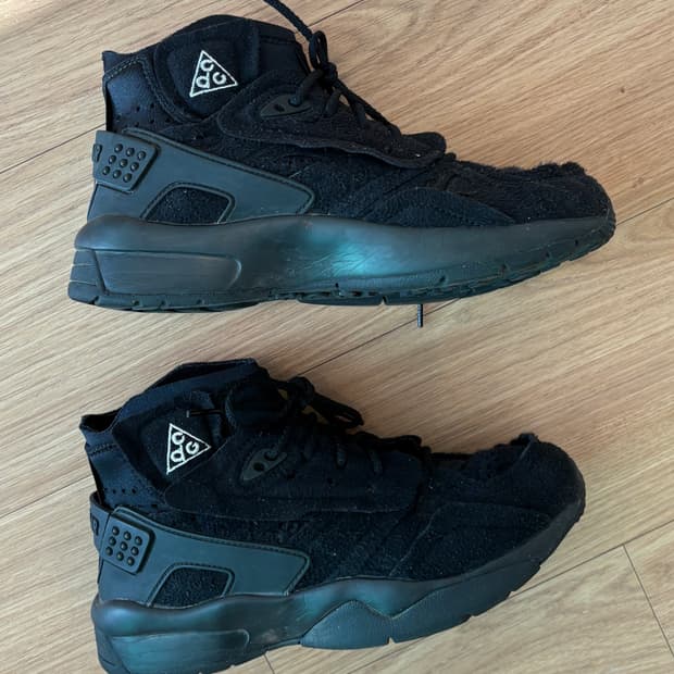 나이키 꼼데가르송 옴므 ACG 에어 모와브 240