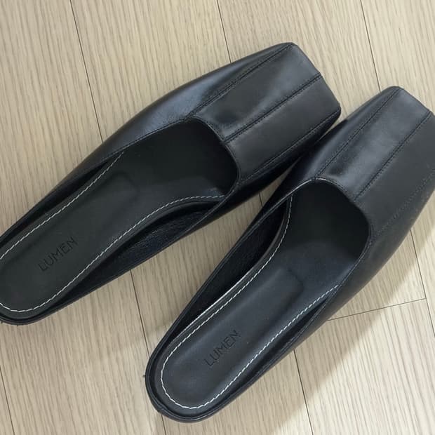 아뜰리에 드 루멘 스퀘어 뮬 3cm