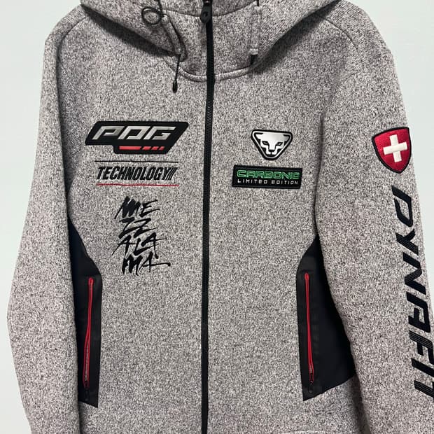 다이나핏 후드집업 카보닉 리미티드 에디션