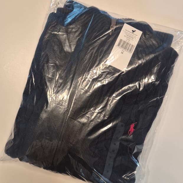 폴로 블랙 반집업 꽈배기 니트 (새상품)