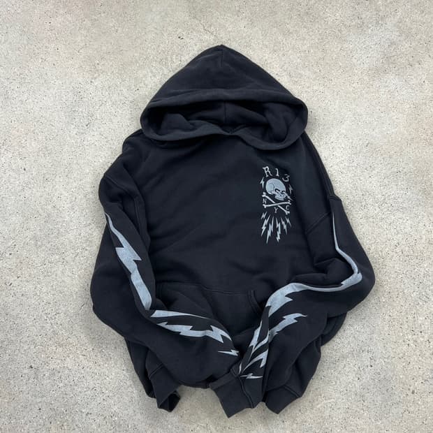 R13 알써틴 오버사이즈 스컬 볼트 후드티셔츠