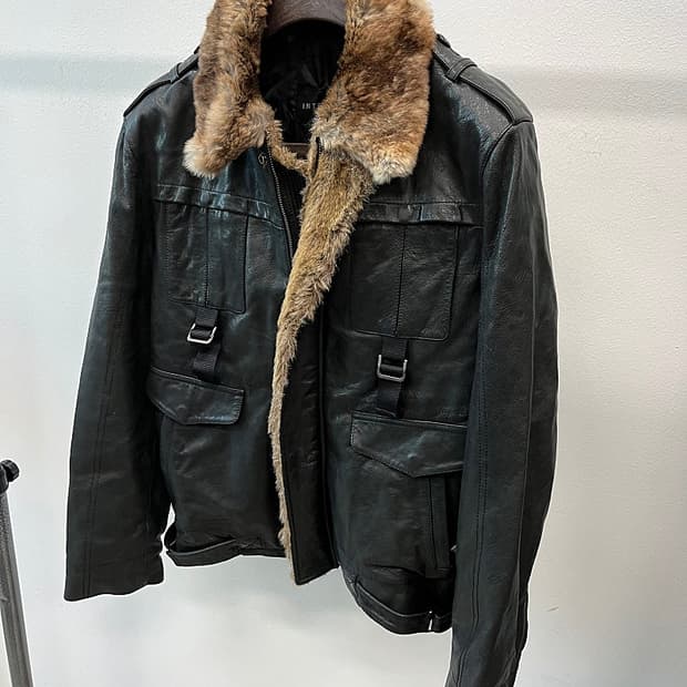 100) 인터메조 레빗퍼 레더자켓 