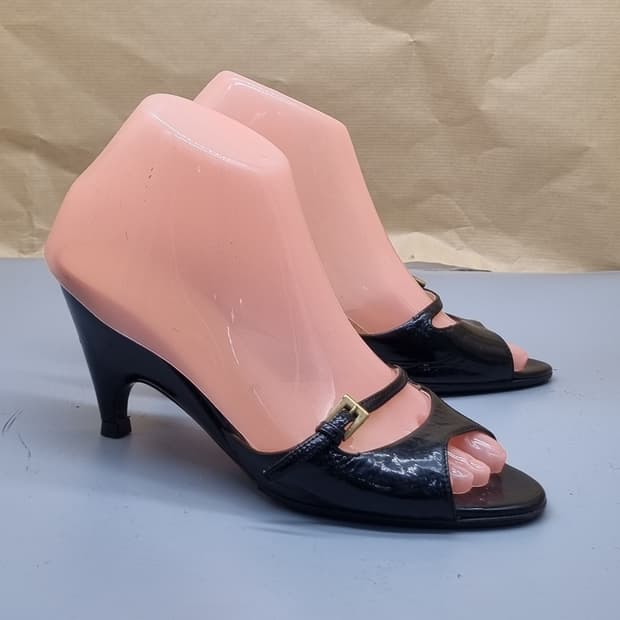 프라다 여성슬리퍼 36 220 굽8.5