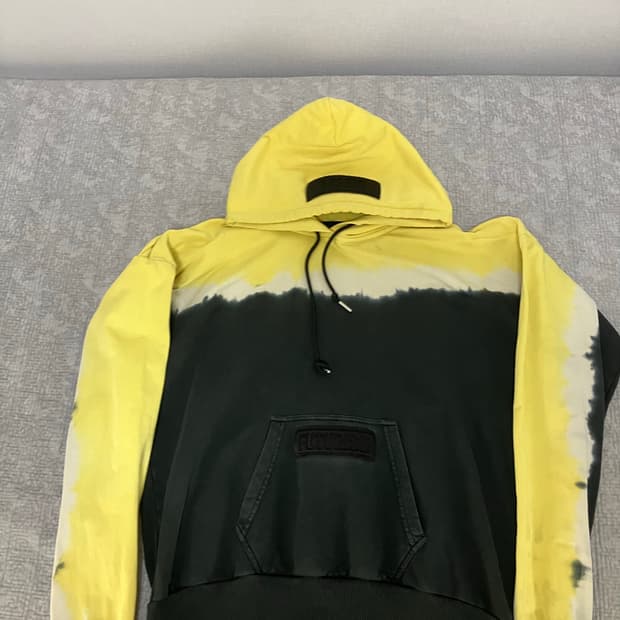 디젤 Diesel 타이다이 후드티