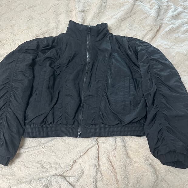 토피 셔링 투웨이 봄버자켓 패딩