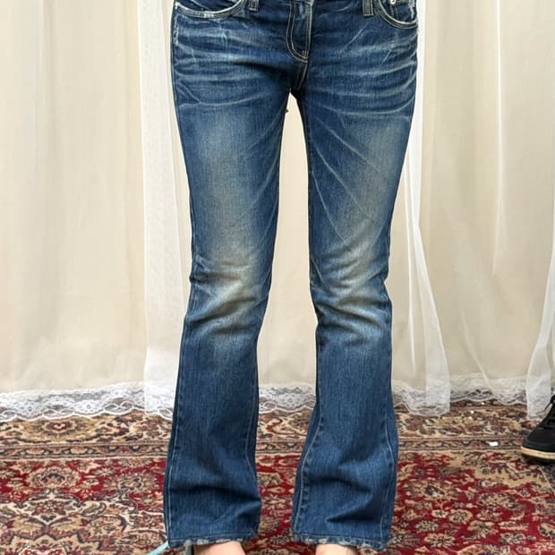 28 Discovered Jeans 청바지
