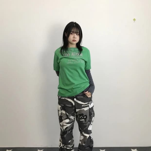 Melrose Green Graphic T-Shirt